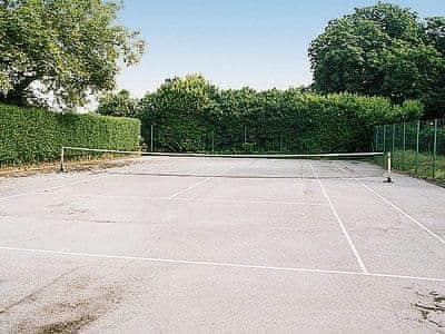 Tennis court | The Hill Coachouse, Barrow-on-Trent