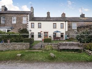 Stone built holiday cottage | Dales View, Sedbusk, near Hawes