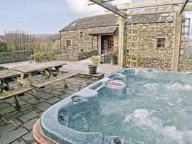 Wood View, sleeps 10 in Coniston and Grizedale.