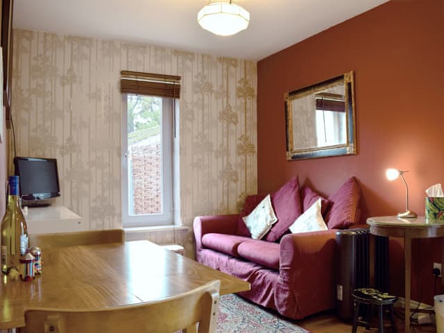 Charming open plan living/dining room/kitchen | The Writing Room, Barford, near Stratford-upon-Avon