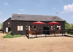 Pheasant (two storey, left), Heron (single storey, centre), Swan (single storey, right) | Cave Farm Barns - Heron, Nr. Ely