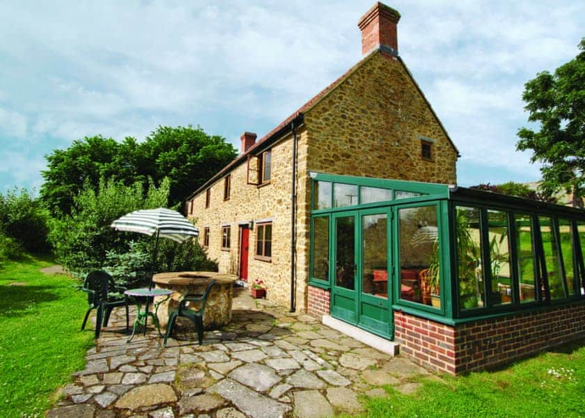 Blackberie Cottage (far left) Strawberie Cottage (right) | Strawberie Cottage, Nr. Beaminster