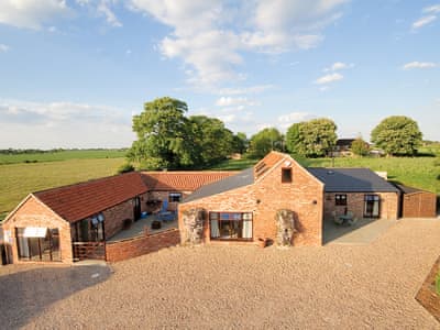Harvest Cottage, Plough Cottage and Plum Cottage (left to right) | Harvest Cottage, Mumby, nr. Anderby Creek