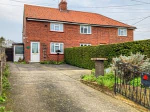 Exterior | Heath View Cottage, Westleton