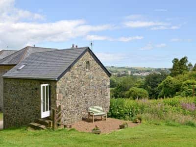 THE COACH HOUSE