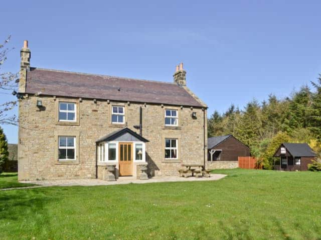 Heathery Edge Farm, sleeps 8 in Hexham.