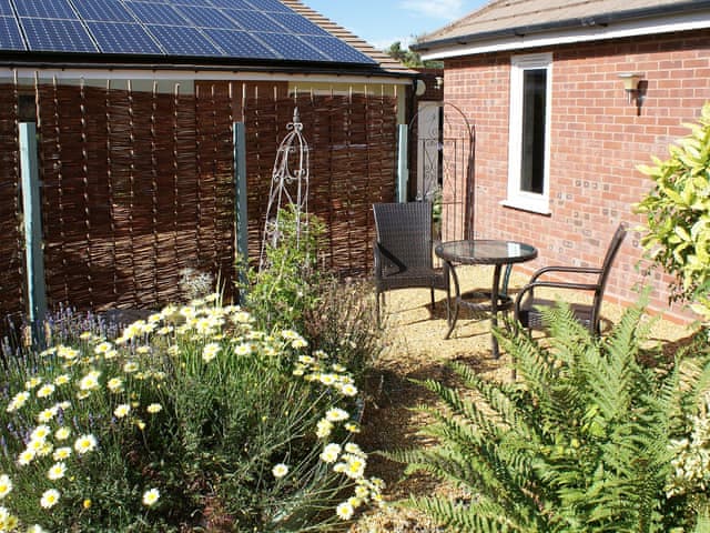 Provate, secluded sitting out area | The Writing Room, Barford, near Stratford-upon-Avon