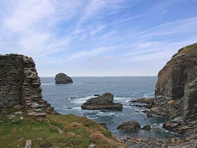 A rocky cove only reached by foot | Downhouse - Downhouse Cottages, Trebarwith, near Delabole