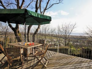 Sitting-out-area | Seacrest Cottage, Pendine