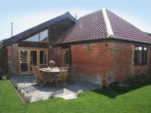 Exterior | Valley Farm Cottages - Barn Owl Cottage, Sudbourne, nr. Orford