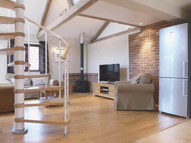 Open plan living/dining room/kitchen | Valley Farm Cottages - Barn Owl Cottage, Sudbourne, nr. Orford