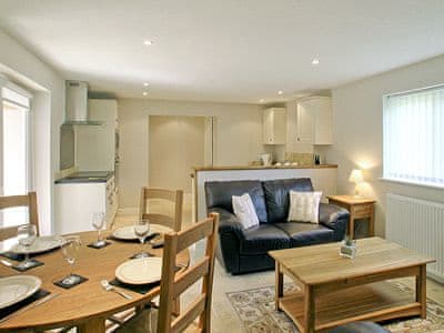 VALLEY COTTAGE