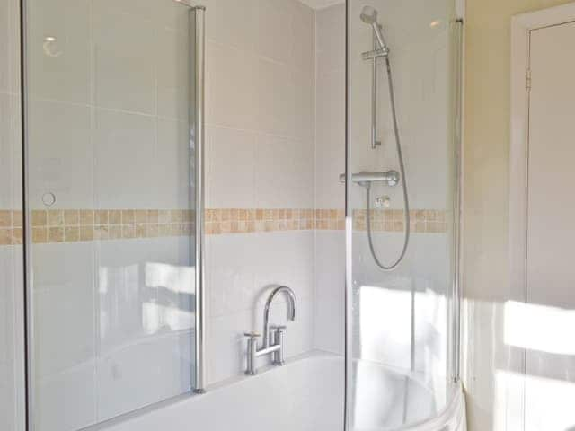 Bathroom | Sandrock, Brighstone