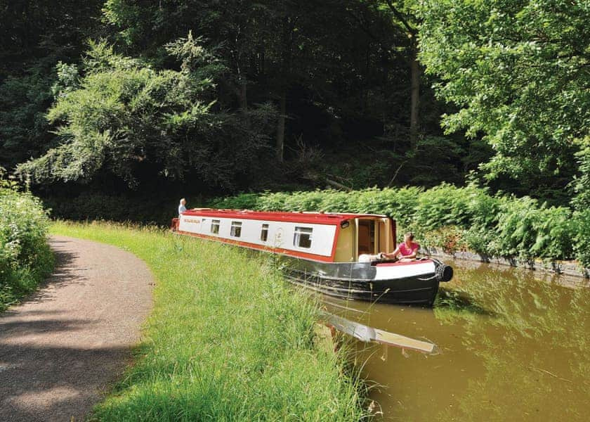 Red Swallow Boat Hire