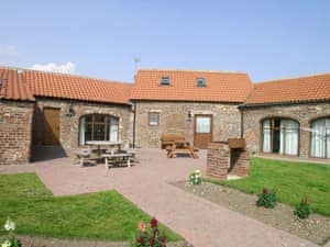 Exterior | North Moor Farm Cottages - Jenny Wren, Flamborough