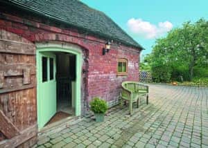 Exterior | Groom&rsquo;s Cottage, Dunstall Cross, nr. Barton-under-Needwood