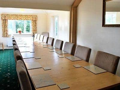 Dining room | The Hill Coachouse, Barrow-on-Trent