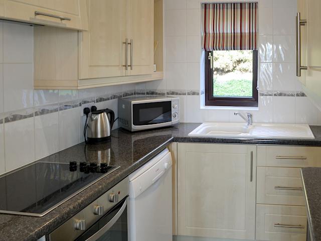 Well equipped kitchen | Villa 55, Cromer