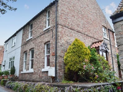 Semi-detached holiday cottage | Squirrel Cottage, Thornton-le-Dale