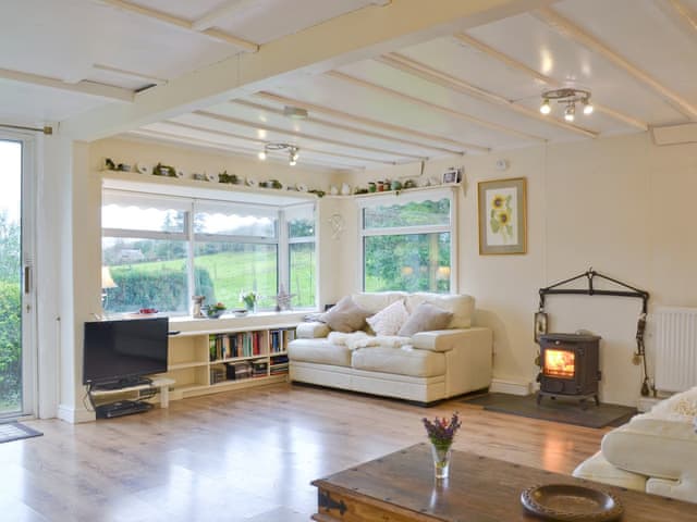 Open plan living/dining room/kitchen | The Summerhouse, Easthope, nr. Much Wenlock