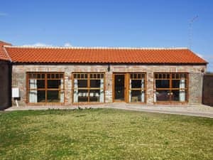 Exterior | Ocean View - Ploughman&rsquo;s Cottage, Flamborough, nr. Bridlington