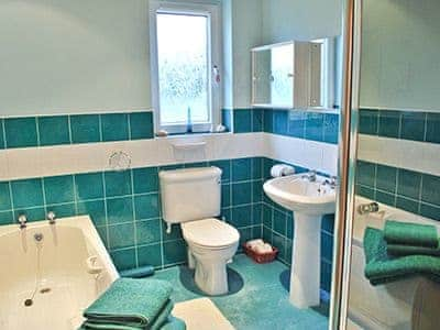 Bathroom | The Lodge, Withersfield, nr. Cambridge