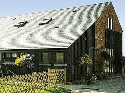 Exterior | Eaton Barn - Owl Barn, Burmarsh, Romney Marsh