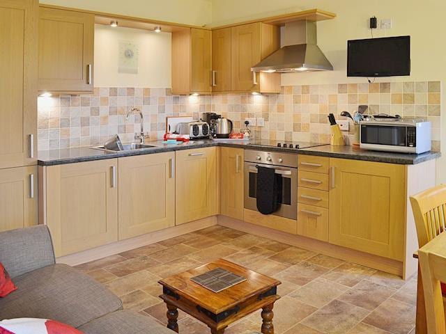 Open plan living/dining room/kitchen | The Haybarn - Decoy Farm Holiday Cottages, High Halstow, near Rochester