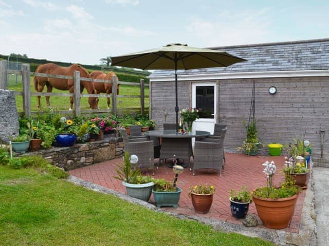 Sitting-out-area | Beacon Cottage, Bittaford, nr. Ivybridge