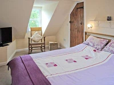 Double bedroom | Denham, Glaisdale