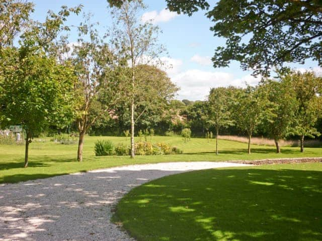 Driveway | Blackberry Cottage, Coads Green, nr. Launceston