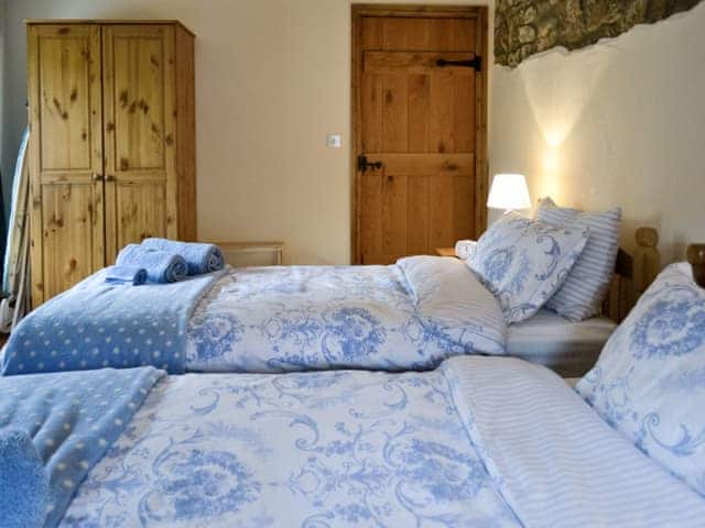 Twin bedroom | Horseshoes, Clayhidon, nr. Taunton