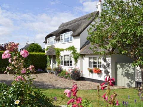 Exterior | Captain&rsquo;s Cottage, Winterton-on-Sea