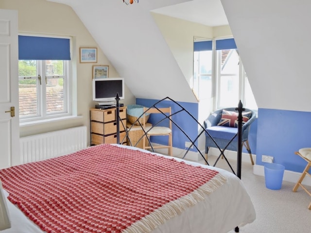 Double bedroom | Riggers Cottage, Bosham