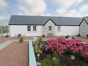 Exterior | Osprey Hideaways - Buzzard Cottage, Stirling