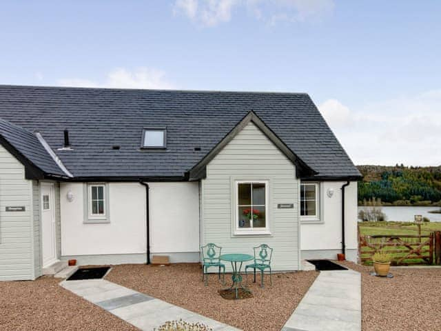 Exterior | Osprey Hideaways - Kestrel Cottage, Stirling