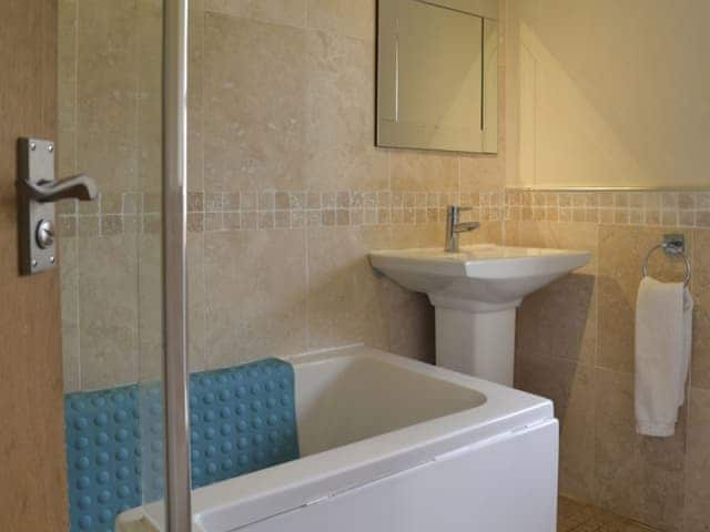 Bathroom | Bowlees Holiday Cottages - Durham Cottage, Wolsingham