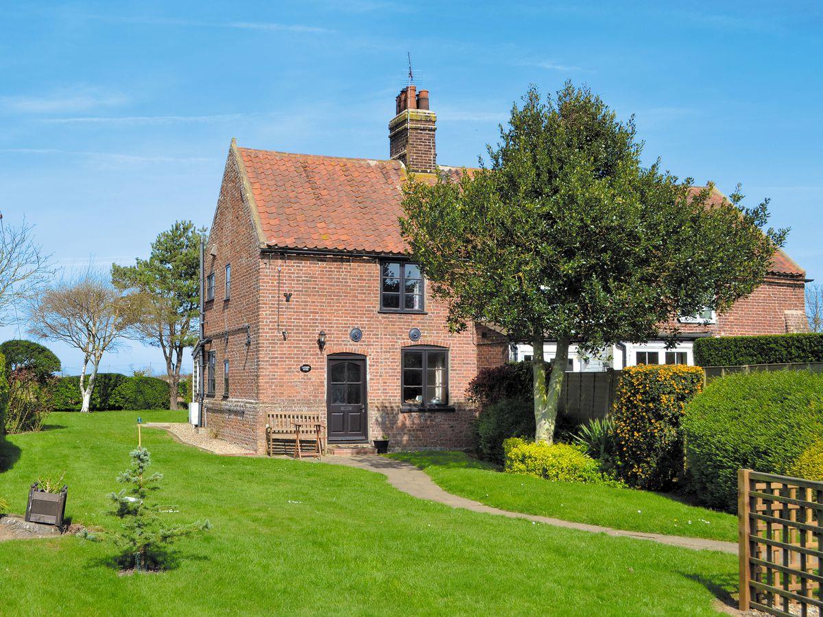 Lanthorn Cottage
