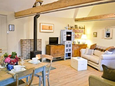 Open plan living/dining room/kitchen | Ox Lodge Barn, Battle