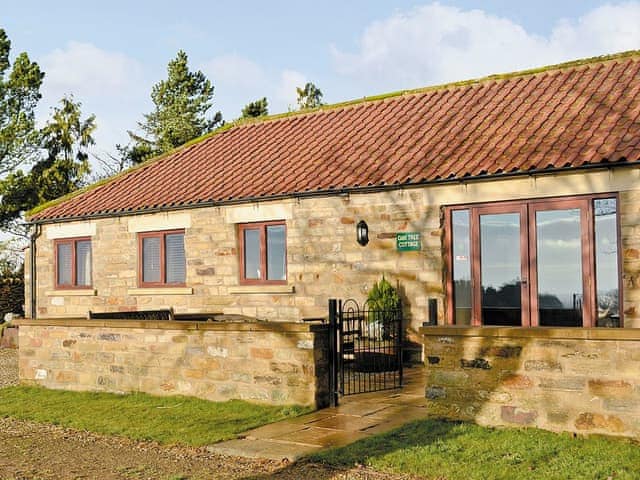 Exterior | Oak Tree Cottage, Kirkbymoorside