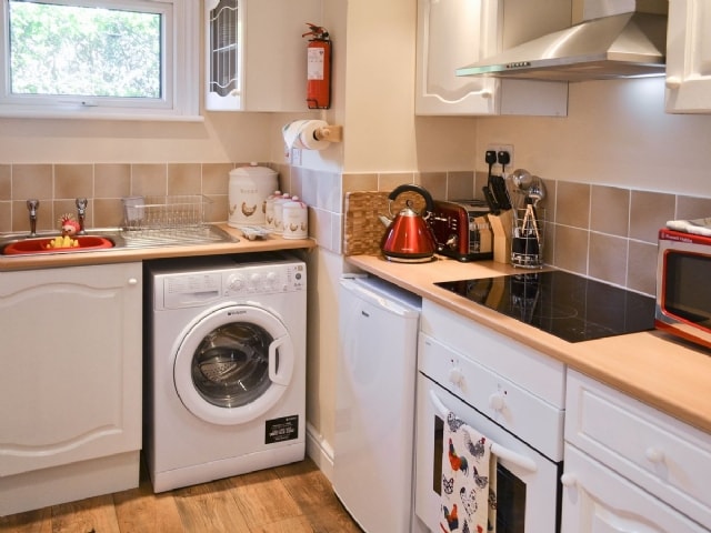 Kitchen | Daisy&rsquo;s Cottage Annexe, Niton, nr. Ventnor