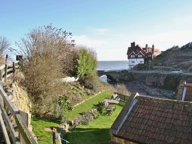 View from outside | Sunnyside, Sandsend, Whitby