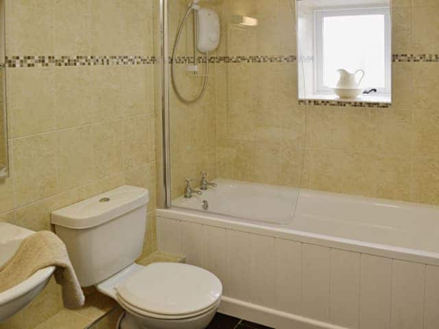 Bathroom | Meadow Mews, Chillington, nr. Kingsbridge