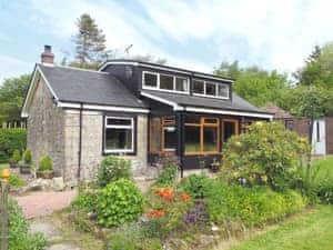 Exterior | Stonylea Cottage, Cumbernauld