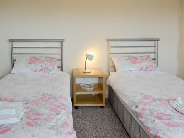 Additional twin bedroom | Homebay, Flamborough