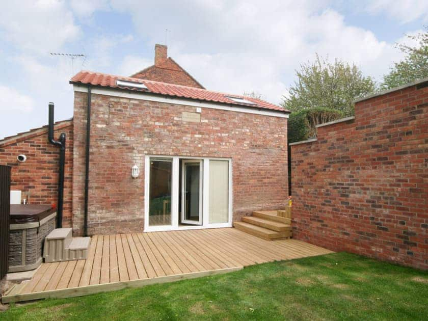 Barn Cottage In Skegness Book Online Hoseasons