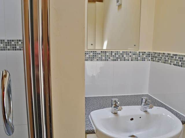 Shower room | Dairy Cottage, Bincknoll, nr. Wootton Bassett