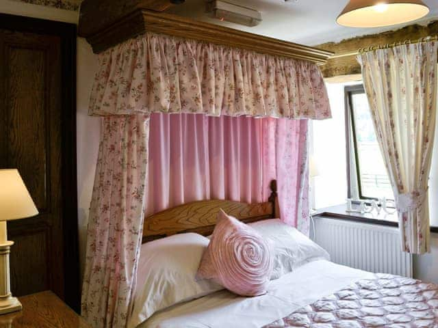 Double bedroom | Sandhams, Litton near Kettlewell