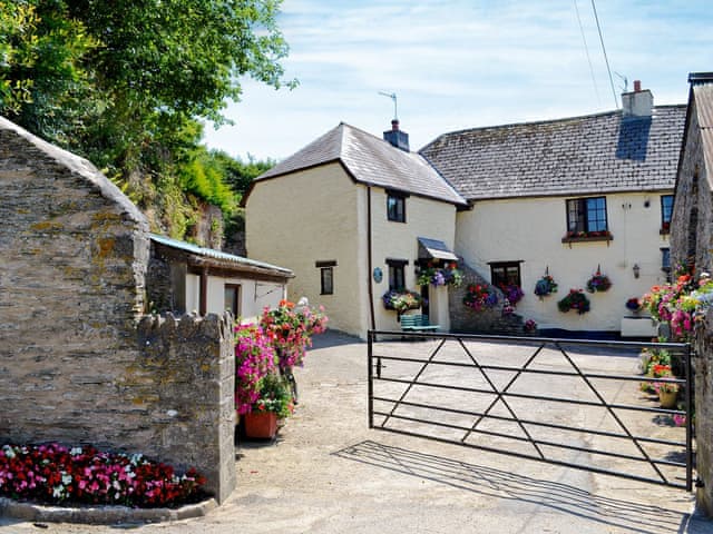 Exterior | Fordbrook Cottage, Brixton Torr