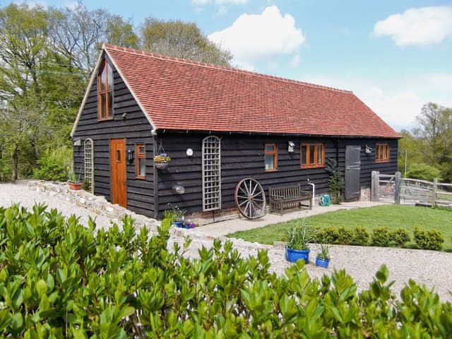 Exterior | Swallow’s Barn, Ashburnham, Battle